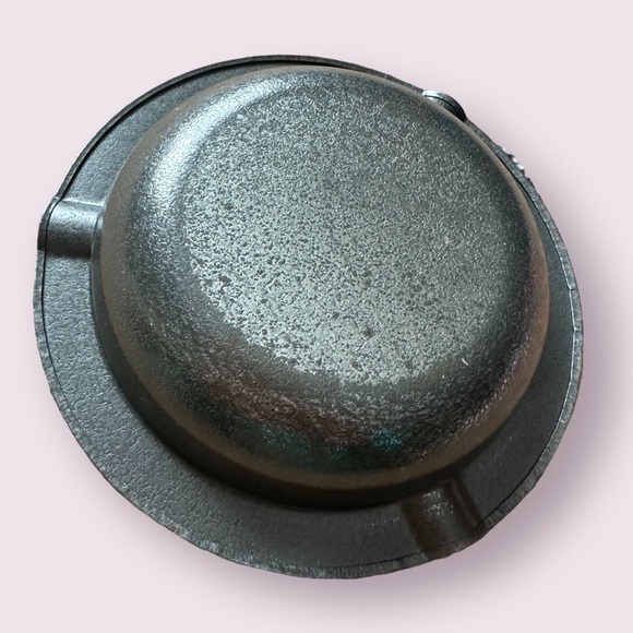 Vintage 1970s Ken Haag Hawaii Souvenir Round Metal Ash Tray Colorful Tin - Picture 7 of 7